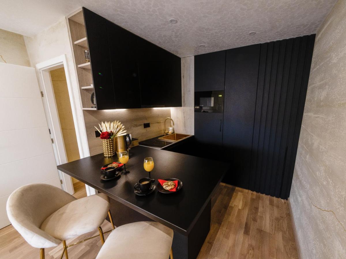 Apartman Stari Toranj II Leilighet Vukovar Eksteriør bilde