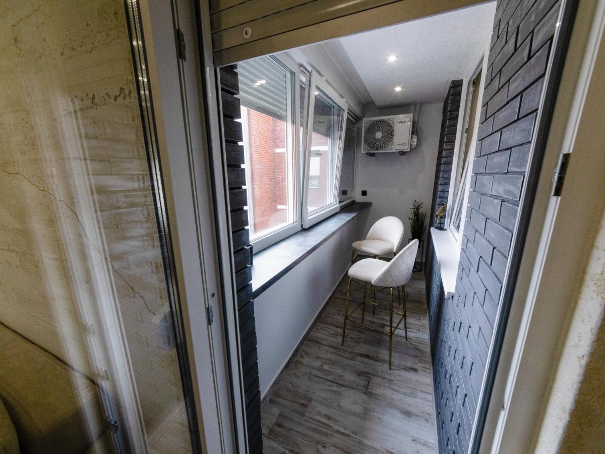 Apartman Stari Toranj II Leilighet Vukovar Eksteriør bilde